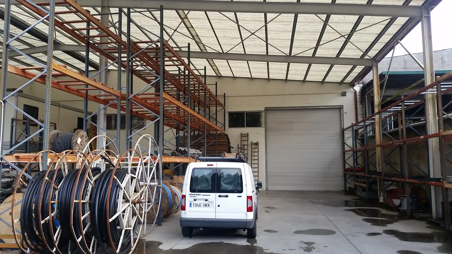 Aparcament de Nau industrial en venda en Santiago de Compostela 