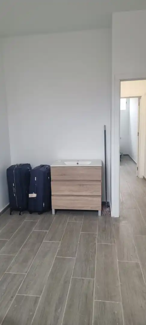 Bany de Local en venda en Barcelona amb Parquet, Moblat i Alarma