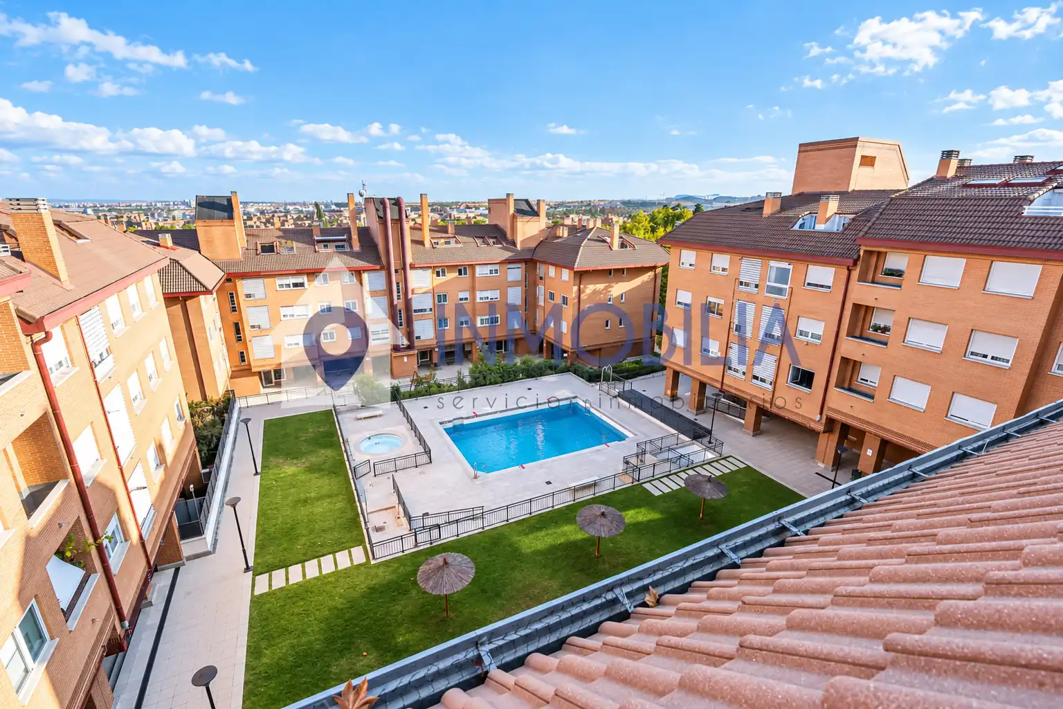 Àtic amb piscina en venda a Calle Bahía de Mahón, imagen 2