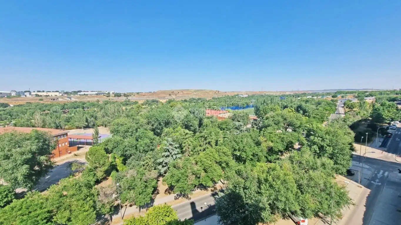 Flat for sale in Madrid  with Air Conditioner and Terrace