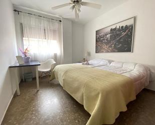 Bedroom of Flat to share in  Sevilla Capital