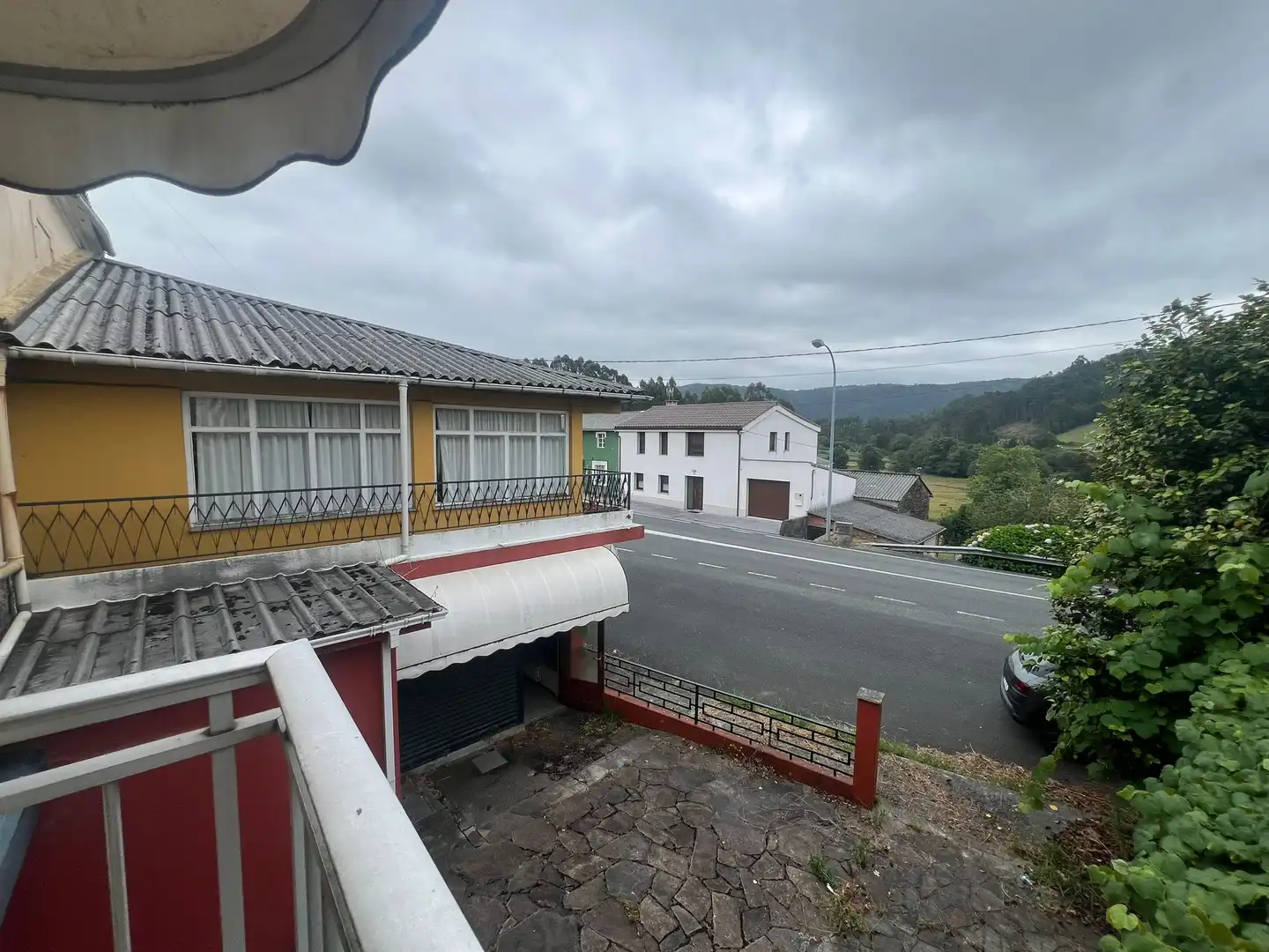 Außenansicht von Geschaftsraum zum Verkauf in Narón mit Heizung, Terrasse und Möbliert