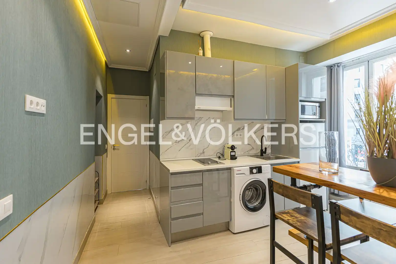 Kitchen of Flat for sale in Madrid  with Air Conditioner, Heating and Parquet flooring