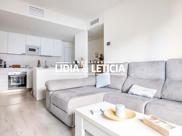Flat with pool for sale in Este - Alcosa- Torreblanca