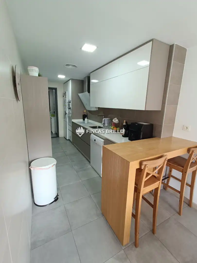 Küche von Wohnung zum Verkauf in Cáceres mit Heizung, Terrasse und Abstellraum