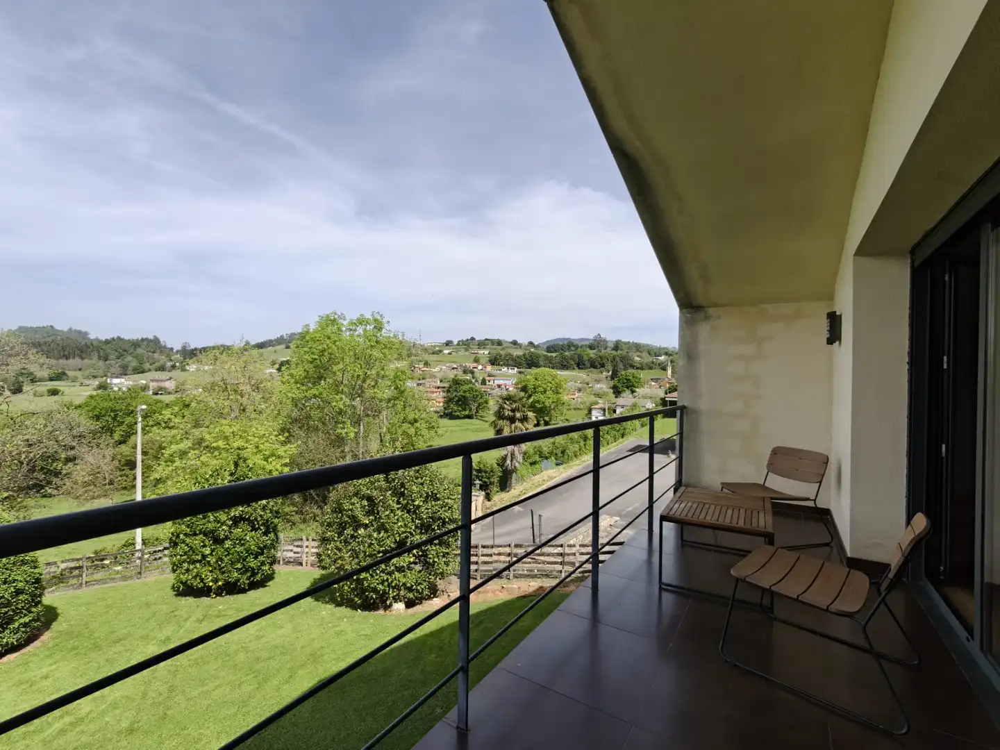 Terrassa de Casa o xalet en venda en Siero amb Jardí privat, Terrassa i Traster