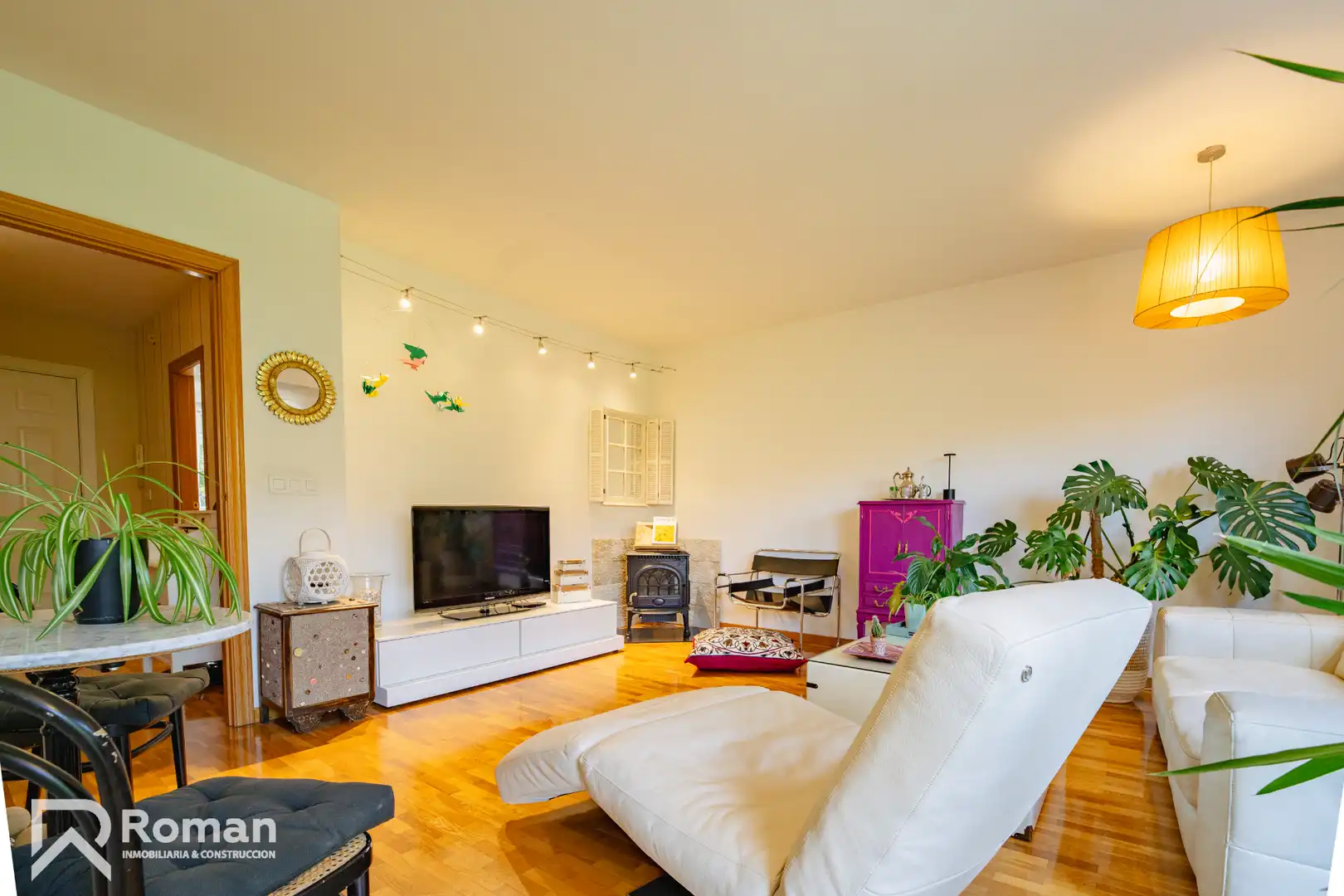 Sala de estar de Casa adosada en venta en Ezcabarte con Calefacción, Parquet y Terraza