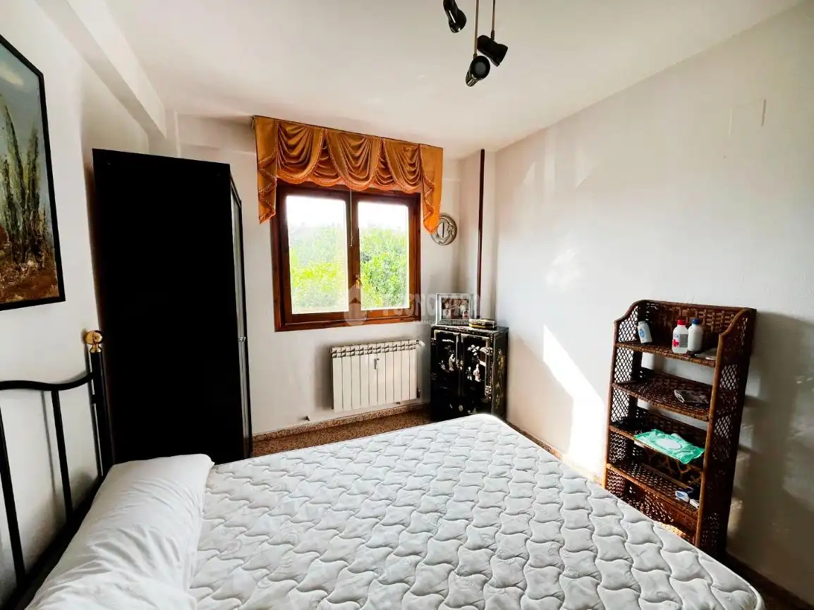 Habitación de Piso en venta en Utebo con Balcón