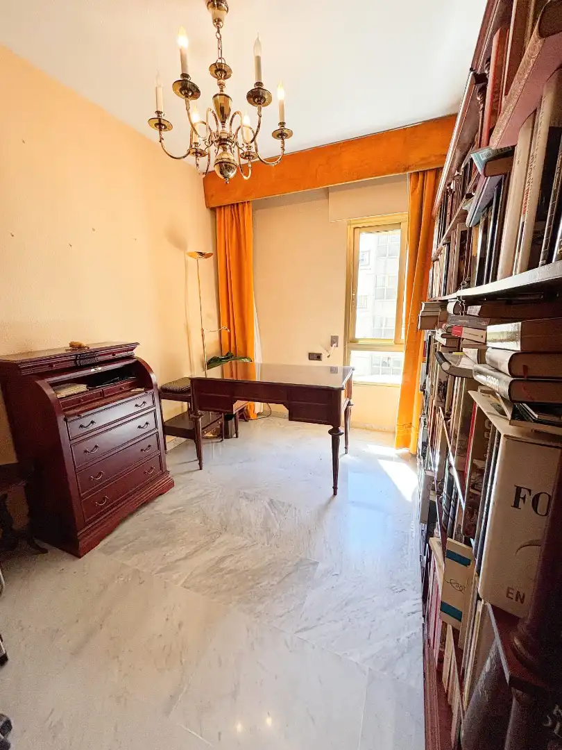 Piso en venta en Sevilla con Aire acondicionado, Terraza y Piscina comunitaria