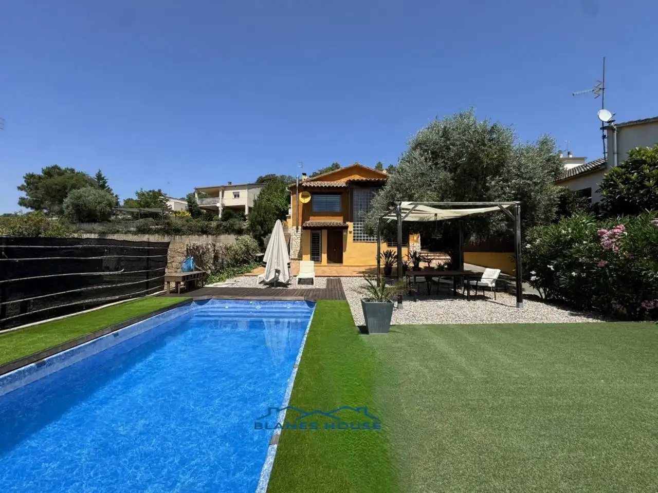 Piscina de Casa o xalet en venda en Tordera amb Aire condicionat, Jardí privat i Terrassa