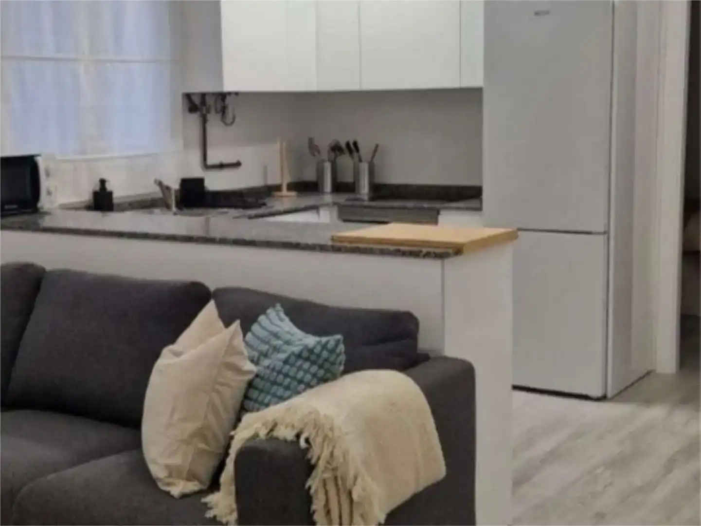 Küche von Wohnung zur Miete in  Logroño mit Parkett und Möbliert