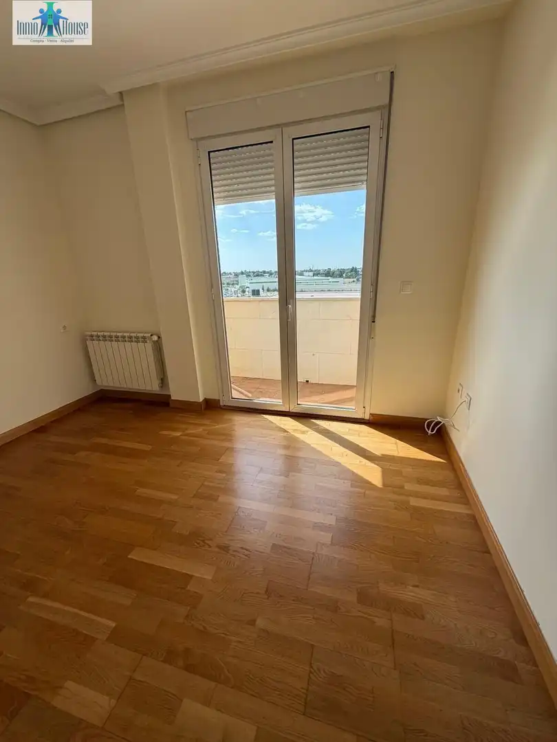 Terrasse von Wohnung zur Miete in Albacete mit Klimaanlage, Heizung und Parkett