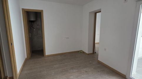 Foto 3 de Piso de alquiler en Calle de la Paloma, El Nido - Las Fuentes, Parla