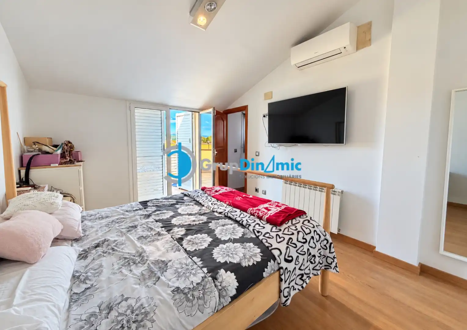 Bedroom of Duplexes for sale in Avinguda Catalunya