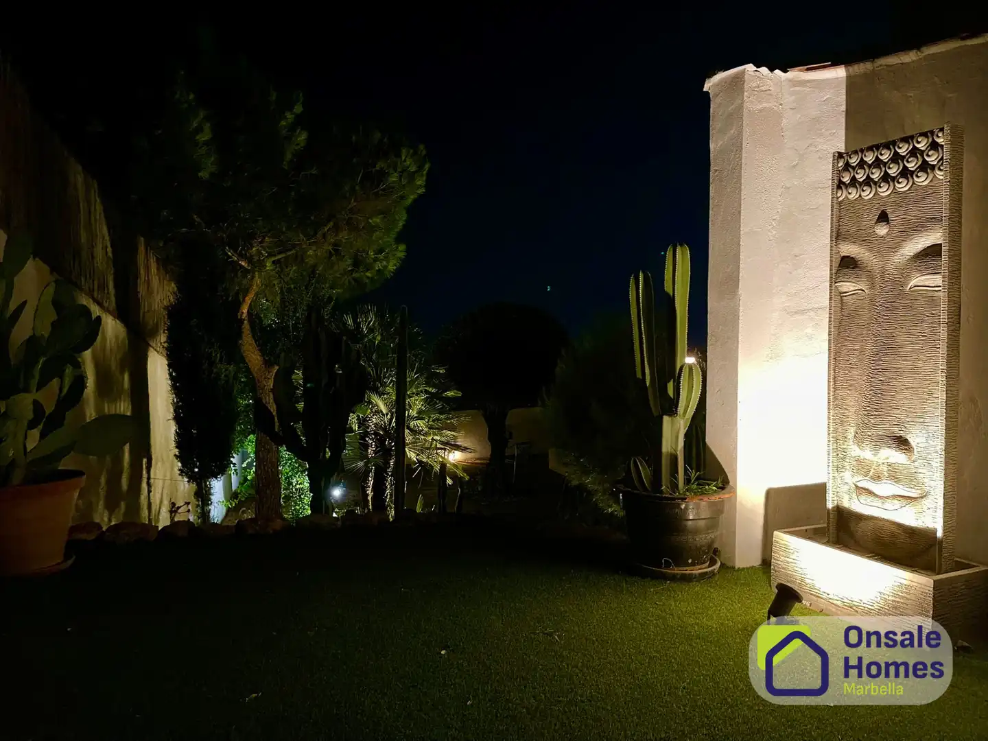 Houses for sale in Calle Fernando Alvarez Acosta, Huerta del Prado - La Montua