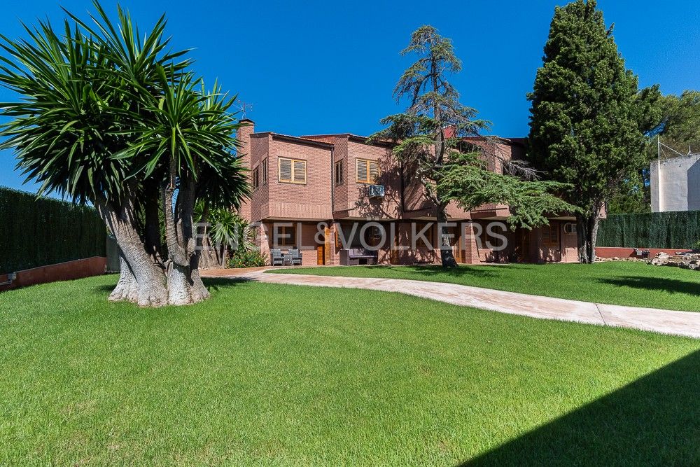 Garden of House or chalet for sale in Paterna  with Air Conditioner, Heating and Private garden