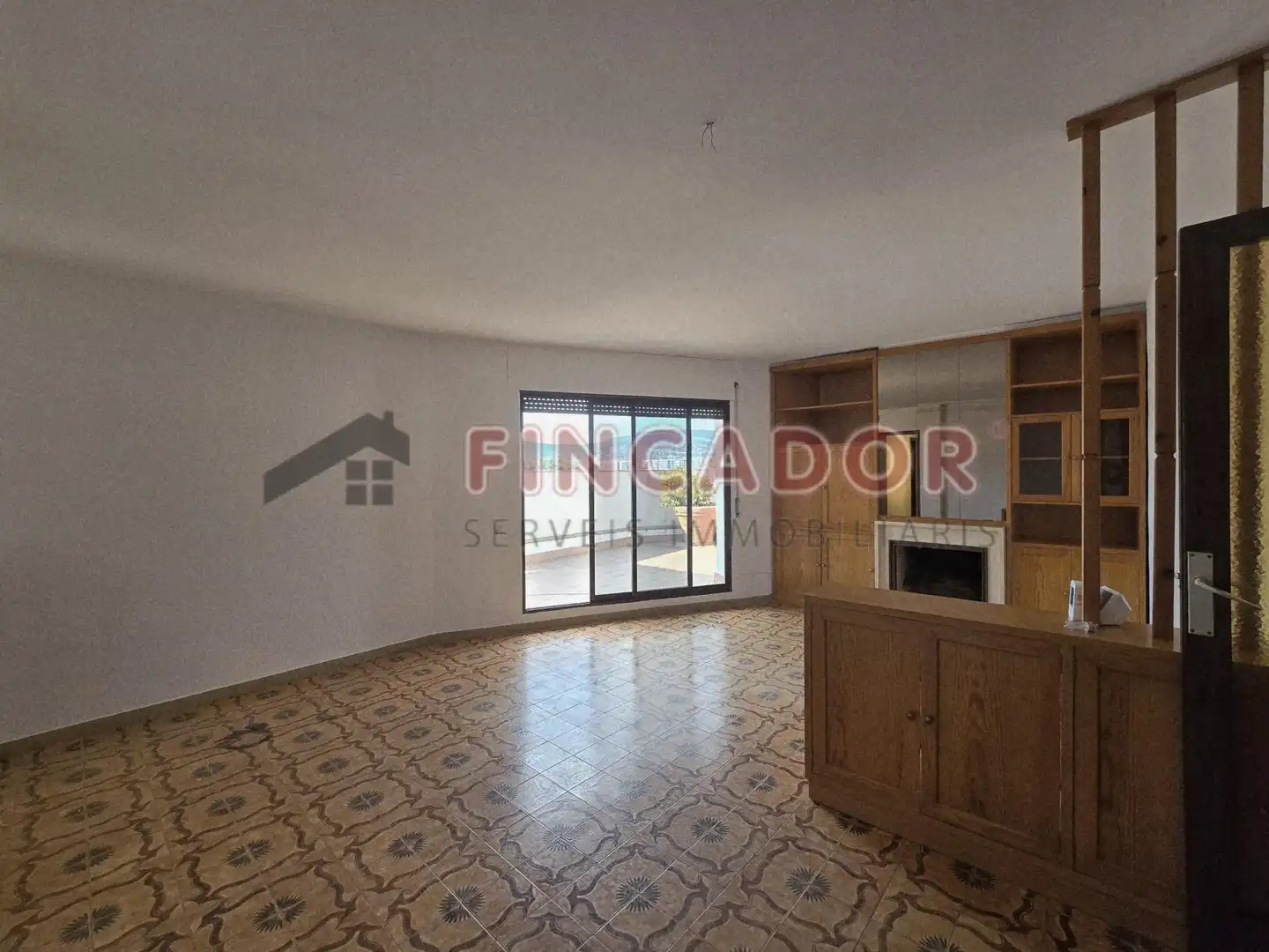 Wohnzimmer von Dachboden zum Verkauf in Terrassa mit Heizung und Terrasse