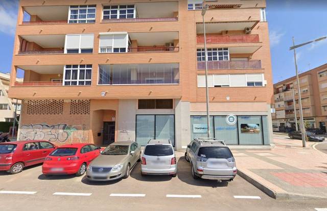 Local comercial en Venta en Calle Antonio Laurent Navarro en Barrio de Peral - San Félix