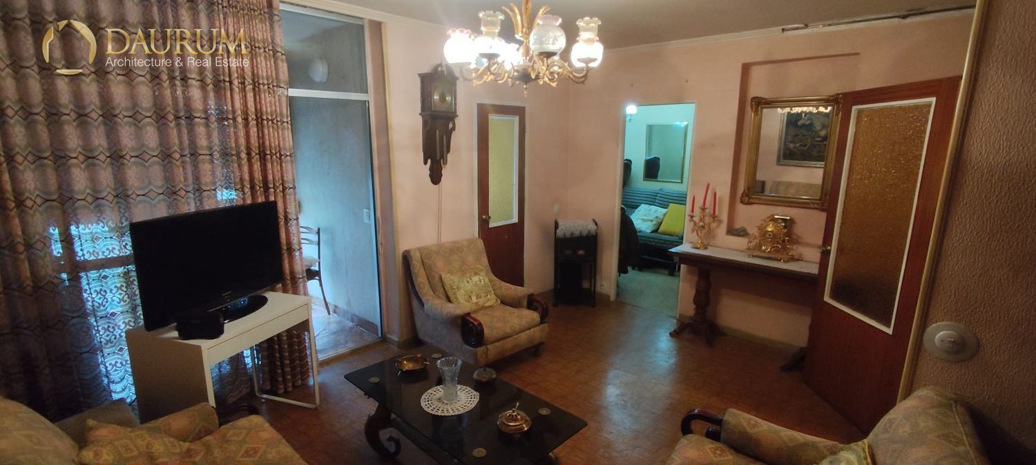Living room of Flat for sale in  Madrid Capital  with Heating and Terrace