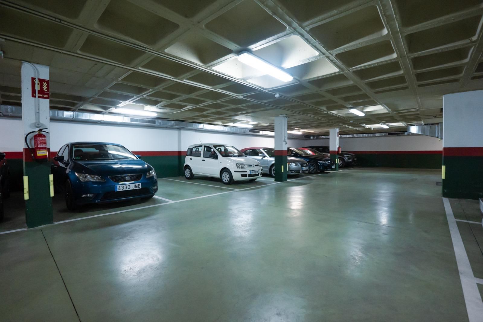 Parking of Garage for sale in  Madrid Capital