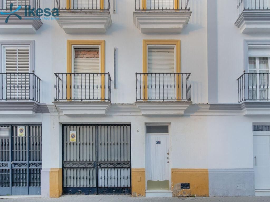 Casa adosada en venda a Moguer