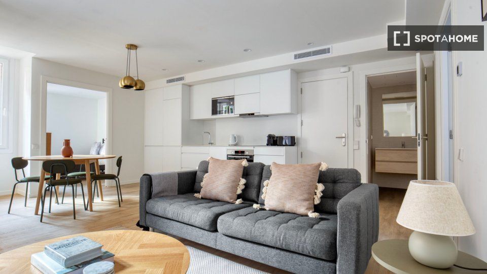 Living room of Flat to rent in  Barcelona Capital  with Air Conditioner, Heating and Furnished