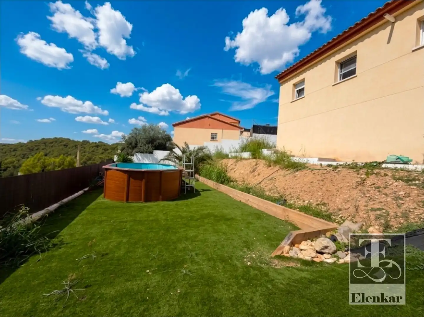 Casa bifamiliare con piscina in vendita a Dalia