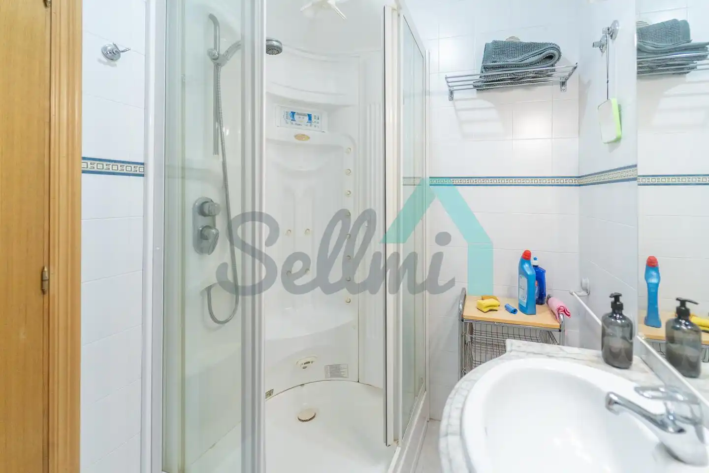 Baño de Dúplex de alquiler en Castropol con Calefacción y Amueblado