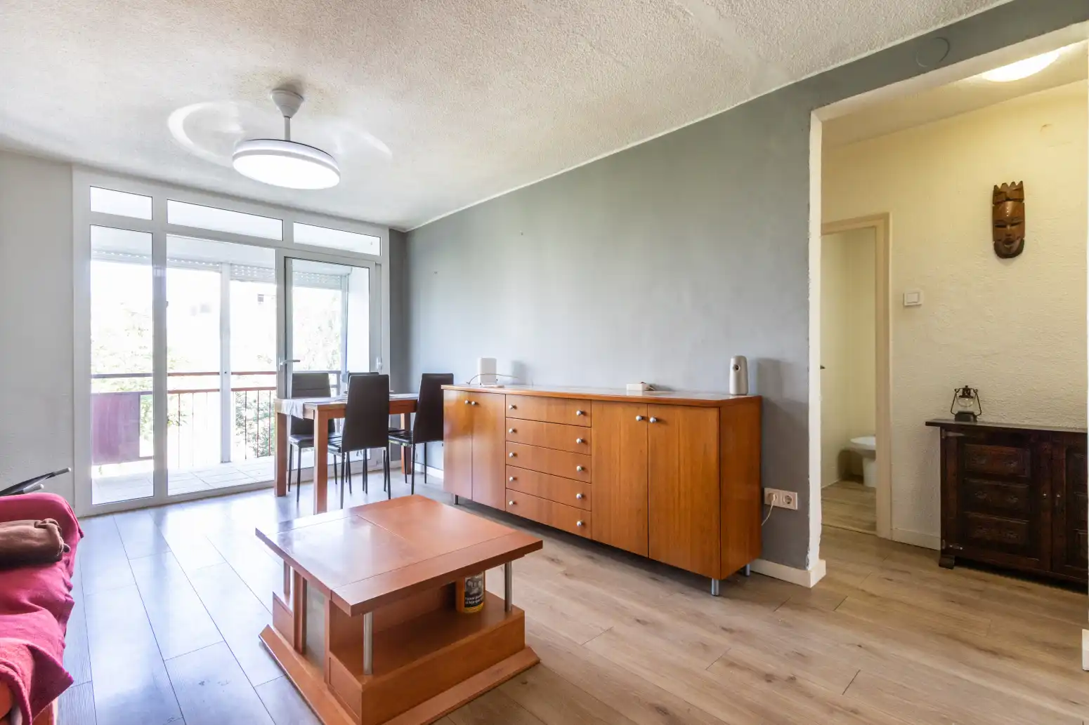 Sala d'estar de Pis en venda en Terrassa amb Parquet i Balcó