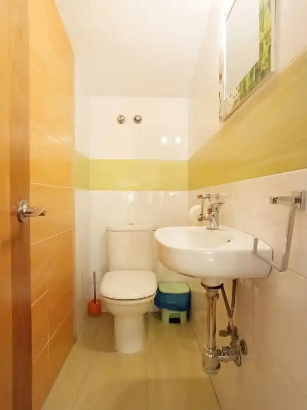 Bathroom of Duplexes for sale in Requena  with Heating and Furnished