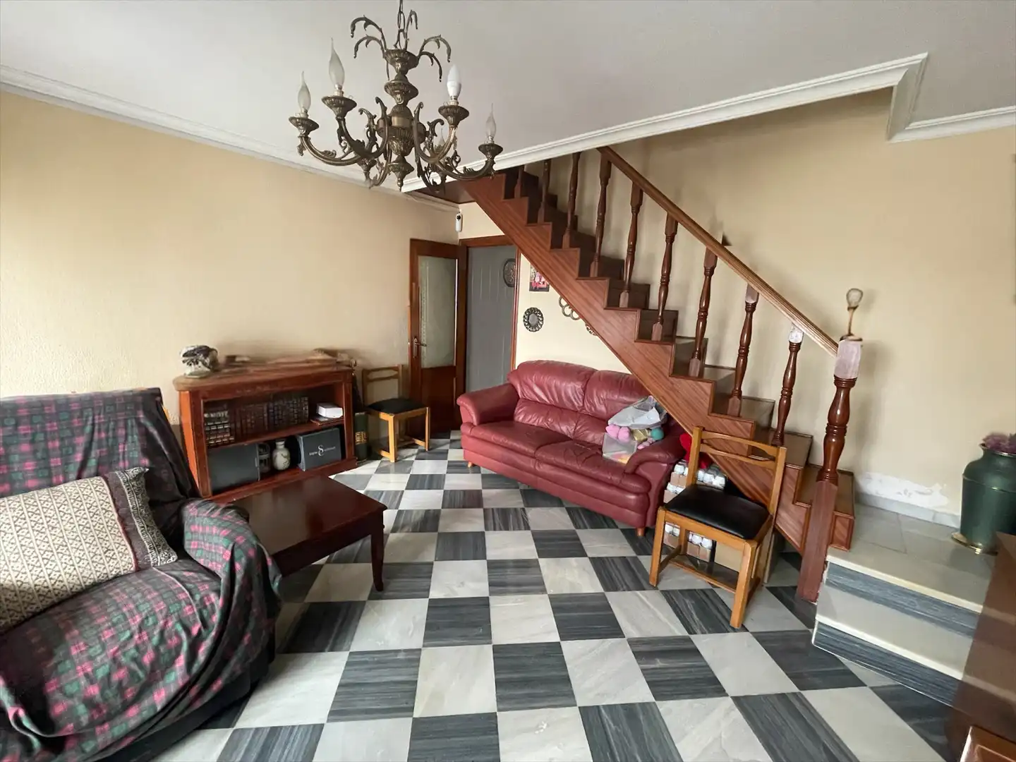 Sala d'estar de Casa adosada en venda en Coria del Río amb Aire condicionat i Terrassa