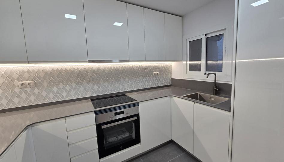 Foto 1 de Pis en venda a Roses - Castellbell, Barcelona