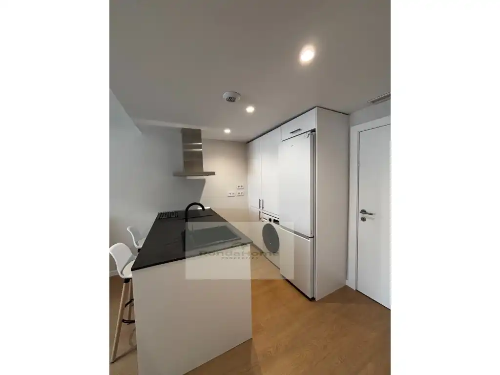 Wohnung zur Miete in Calle Emilio Prados, Los Rios