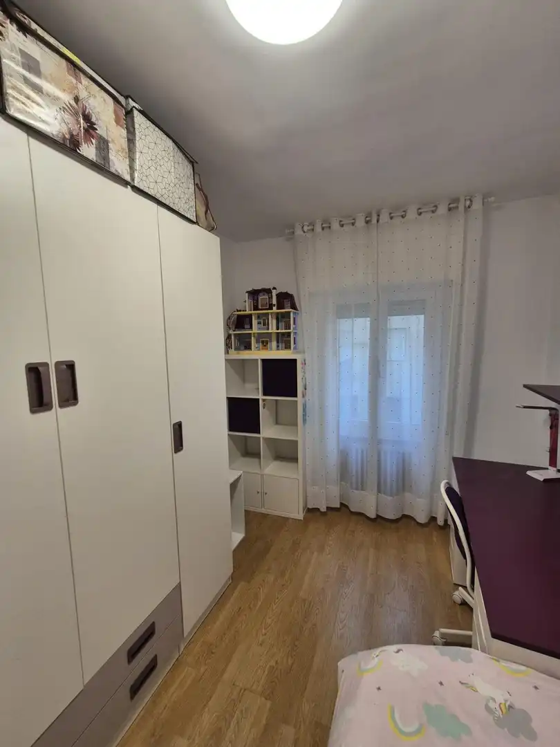 Dormitori de Pis en venda en Segovia
