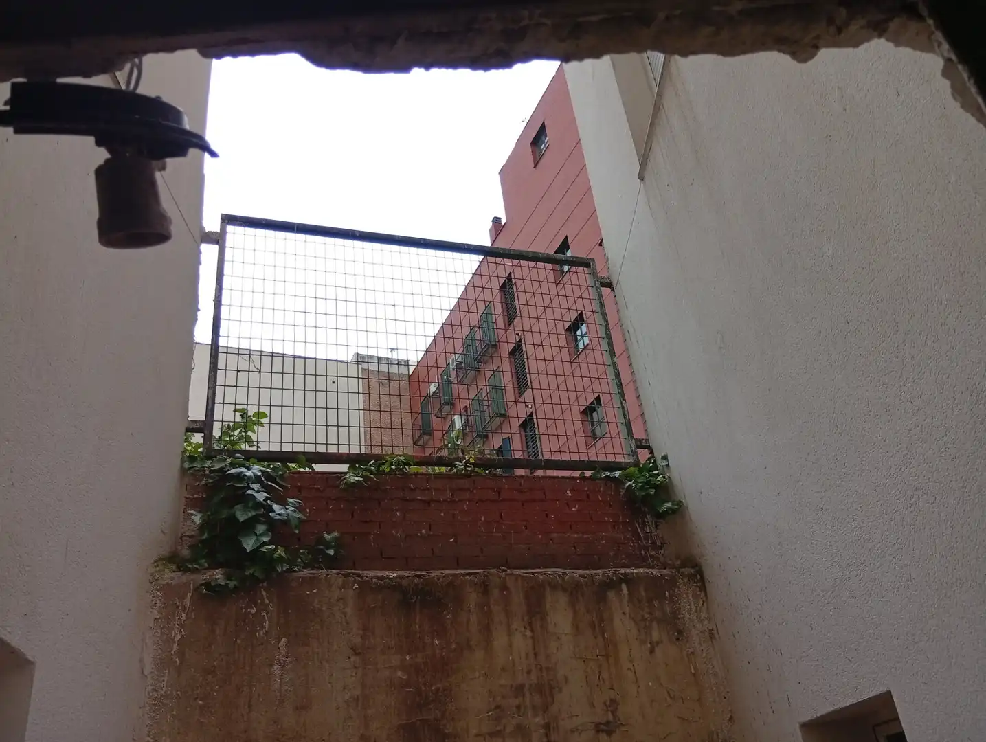 Exterior view of Ground floor for sale in Madrid