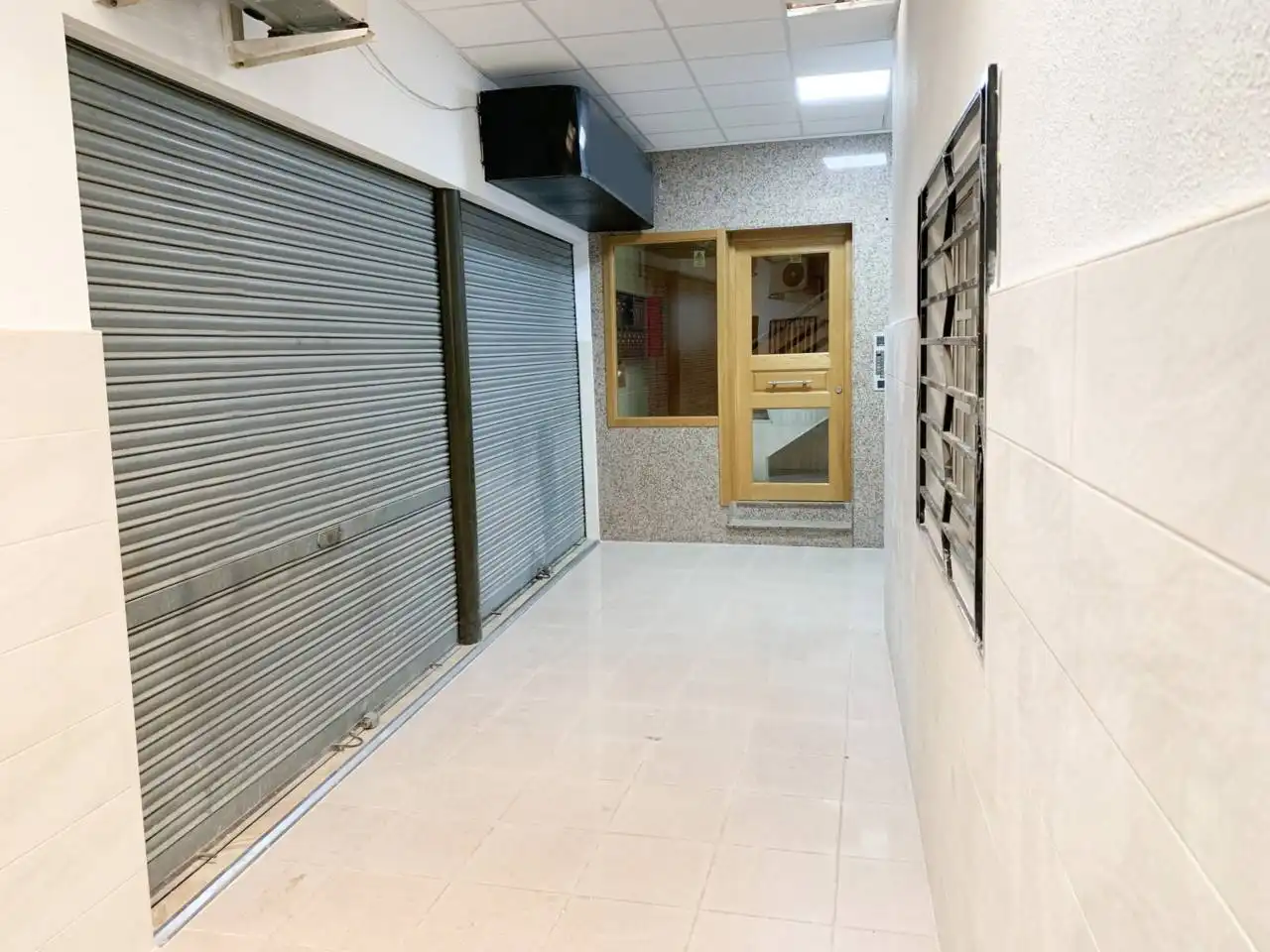Gewerbefläche zum Verkauf in Avenida CARRIL 43, imagen 3