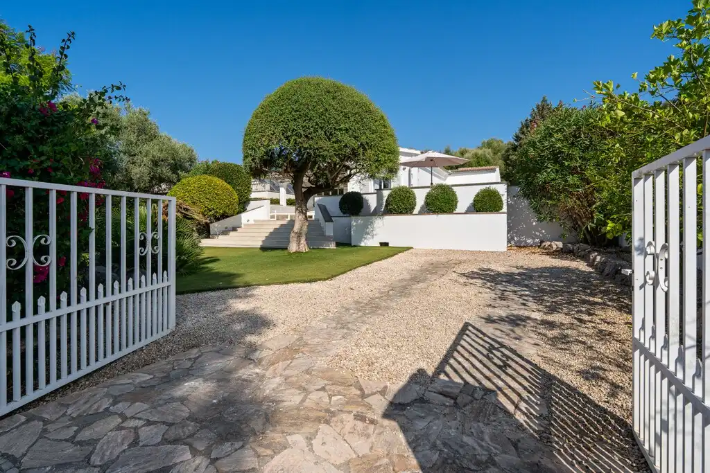 Vista exterior de Casa o xalet en venda en Alcúdia amb Aire condicionat, Jardí privat i Terrassa