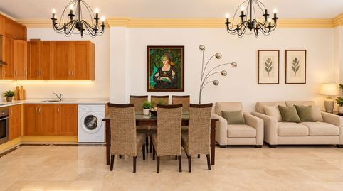 Foto 3 de Piso en venta en Las Brisas, Marbella