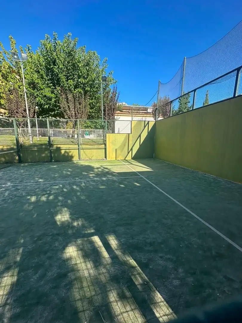 Jardí de Casa o xalet en venda en Cáceres amb Aire condicionat, Calefacció i Jardí privat