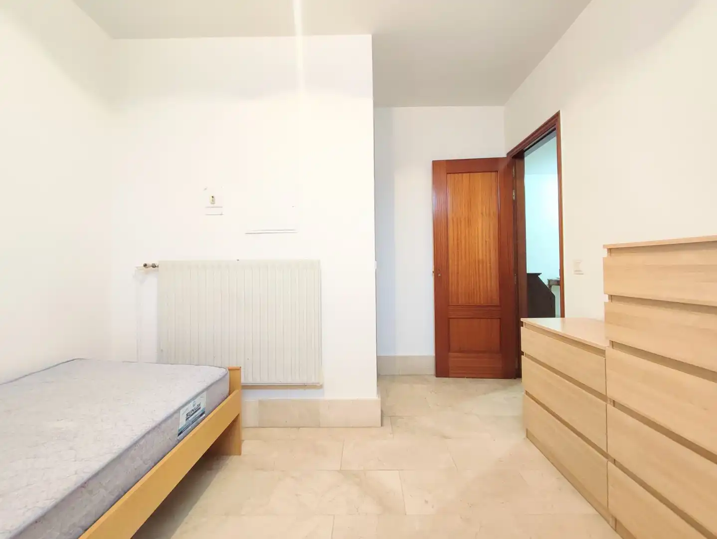 Dormitori de Casa o xalet en venda en Cizur amb Calefacció, Jardí privat i Terrassa