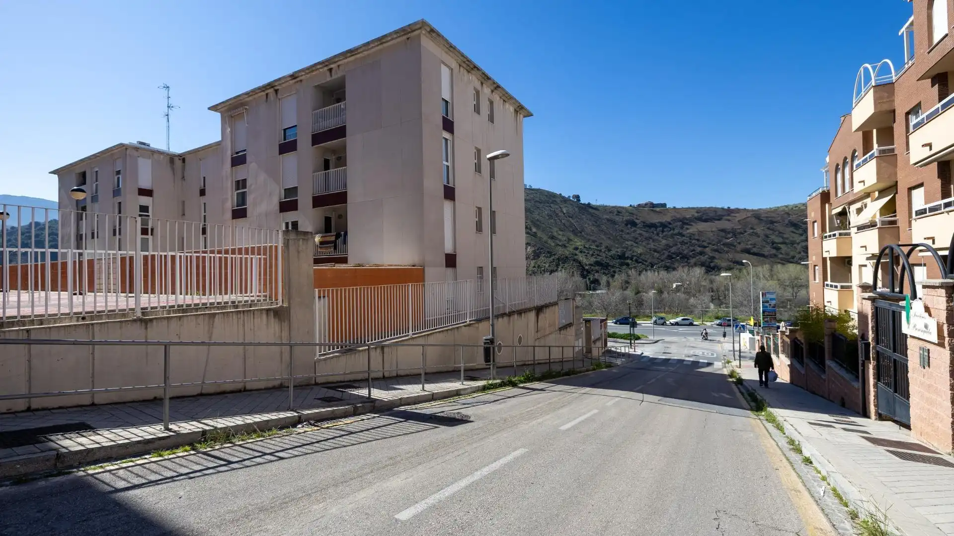 Exterior view of Flat for sale in  Granada Capital