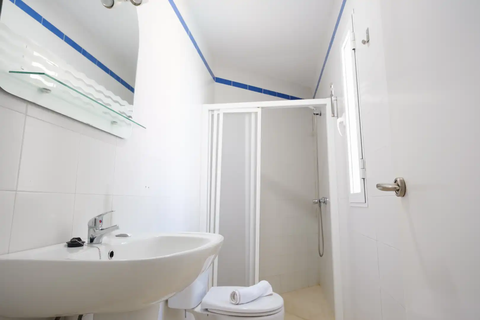 Bathroom of Country homes for sale in Teba  with Air Conditioner, Private garden and Storage room