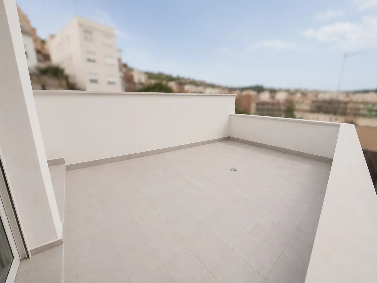 Terrace of Detached homes for sale in Santa Coloma de Gramenet  with Air Conditioner, Heating and Parquet flooring