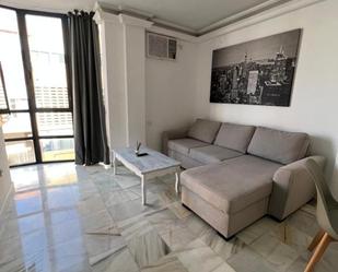 Apartment to rent in Avenida Escultora Miss Whitney, Reina Victoria - Matadero