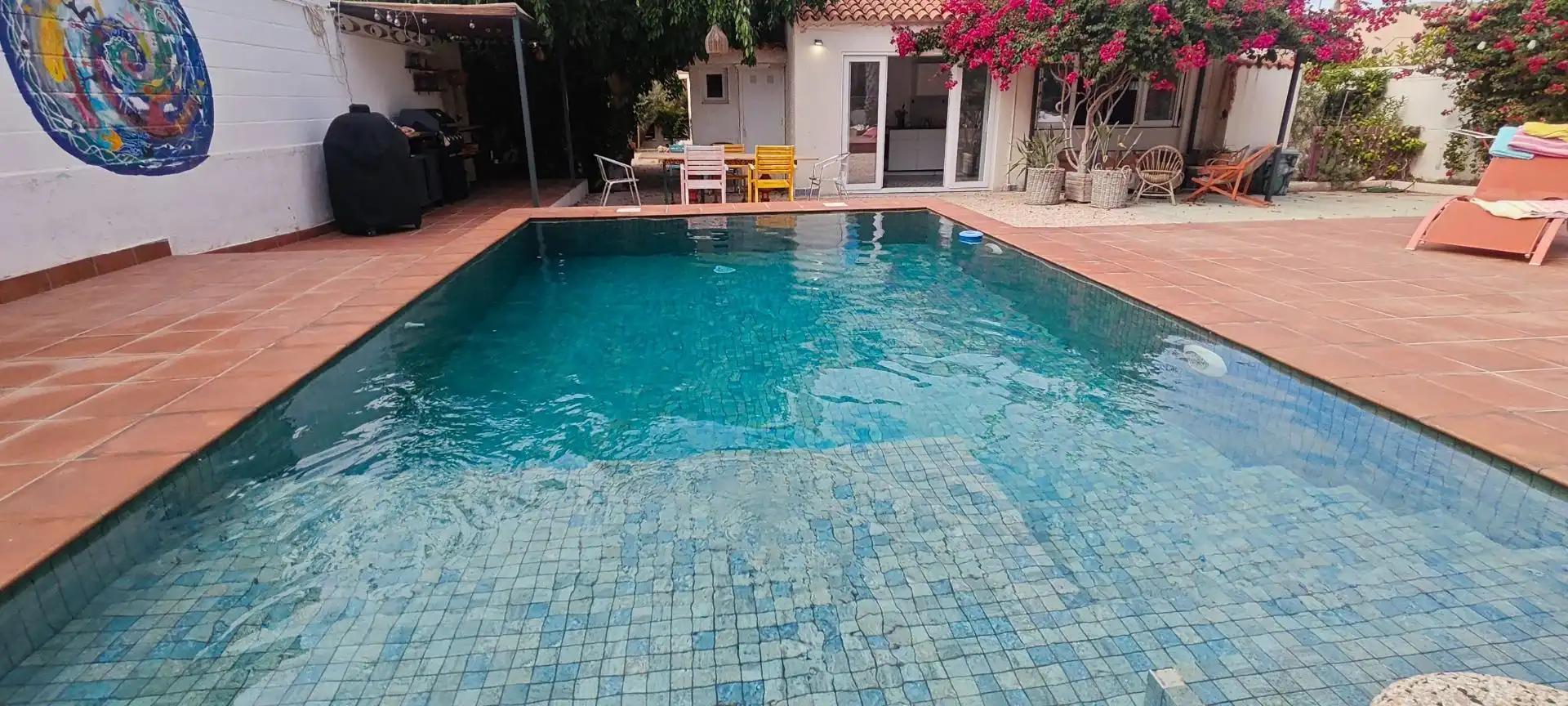 Swimming pool of Houses for sale in Los Arenales del Sol