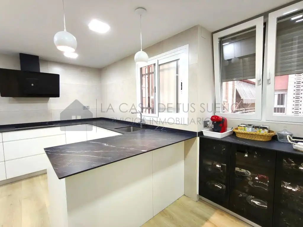 Flat for sale in Avenida Madrid De, Petrer