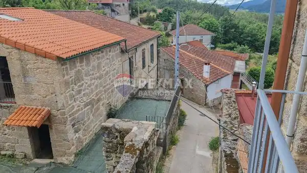 Exterior view of Houses for sale in Cenlle  with Private garden and Storage room