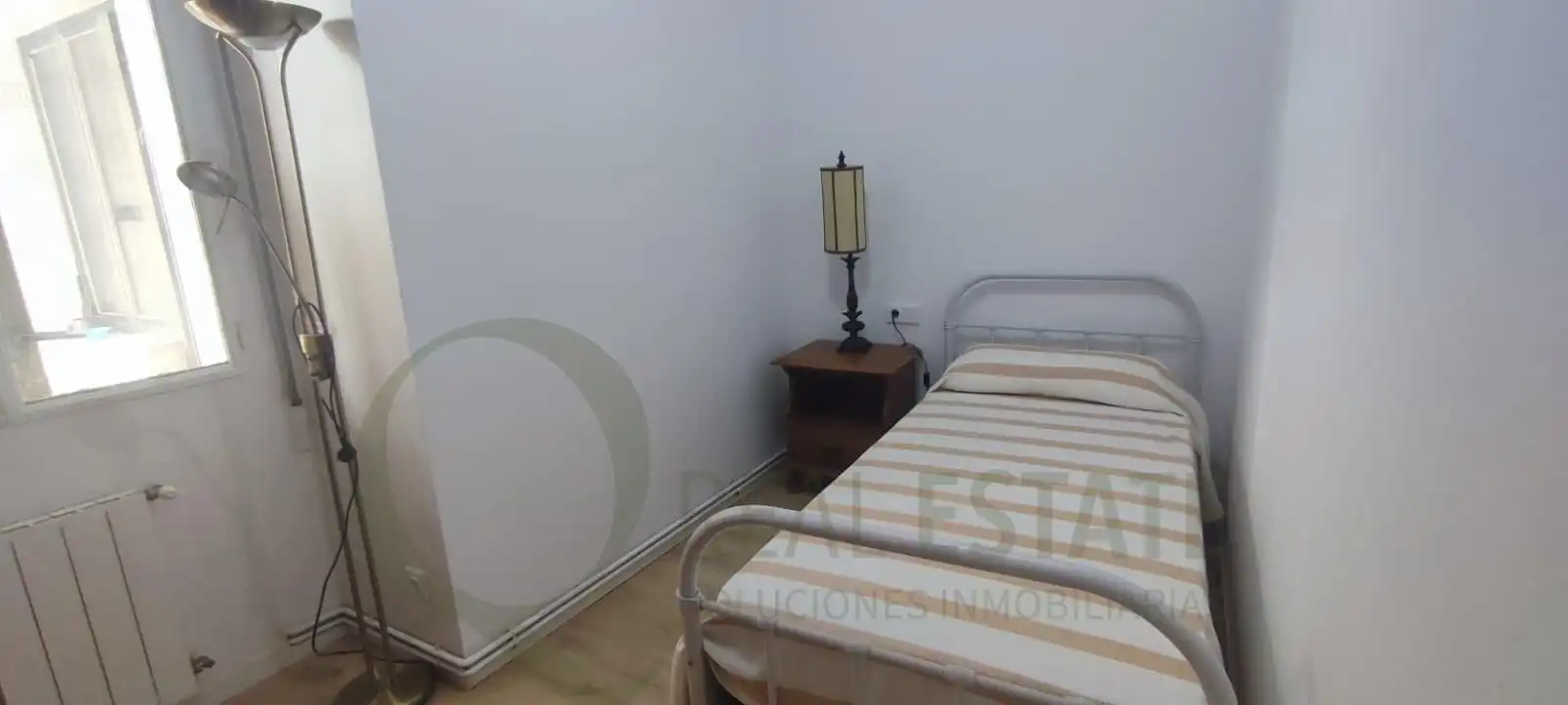Habitación de Piso de alquiler en Alicante / Alacant con Calefacción, Terraza y Amueblado