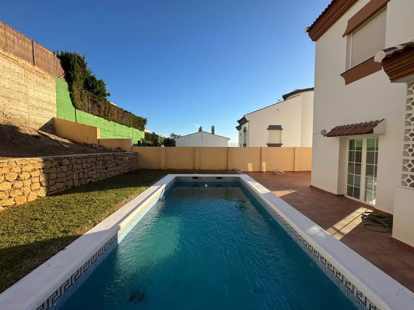 Piscina de Casa o chalet en venta en Rincón de la Victoria con Aire acondicionado, Jardín privado y Terraza
