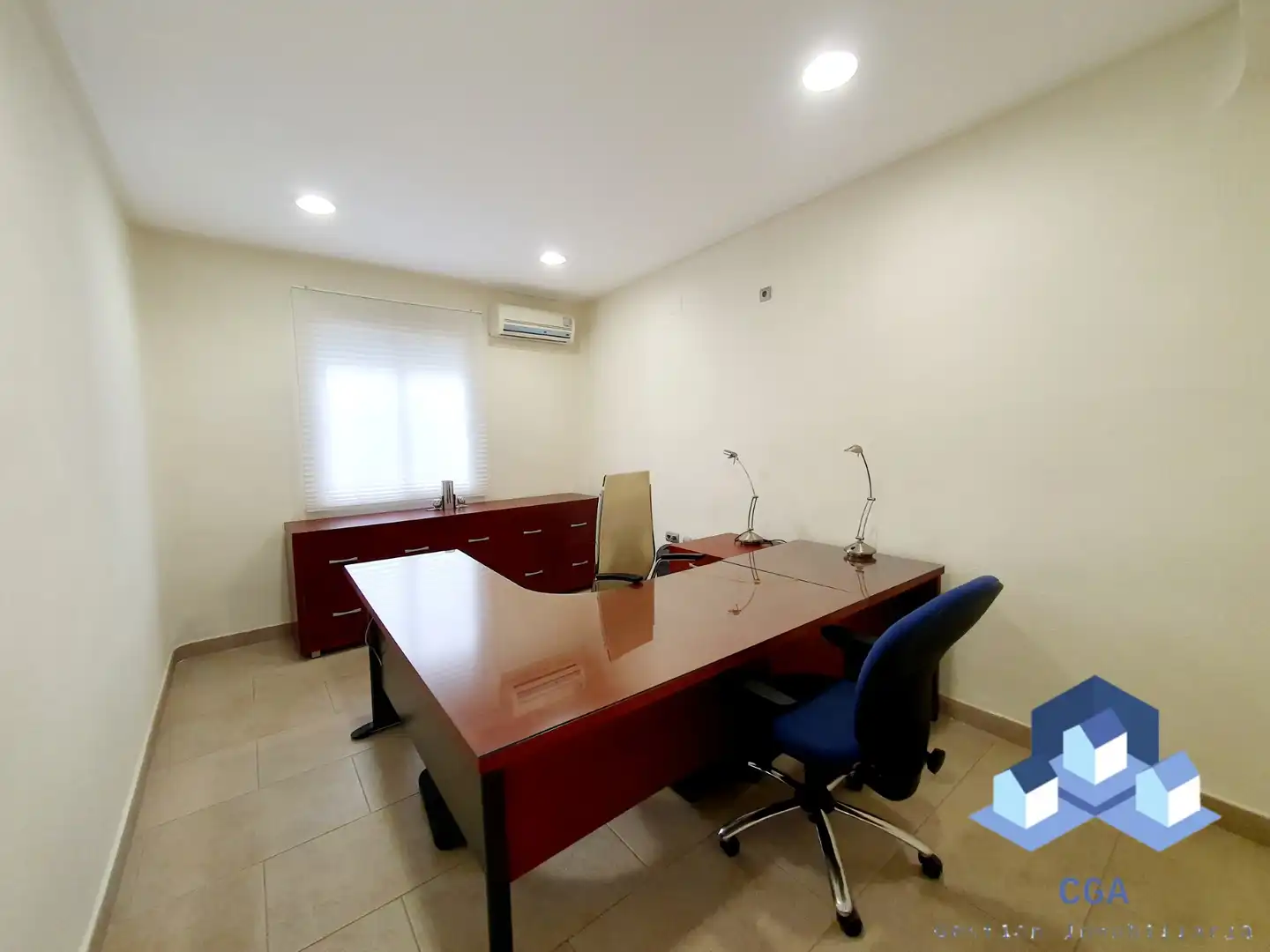 Büro zur Miete in Lorca mit Klimaanlage, Möbliert und Internet